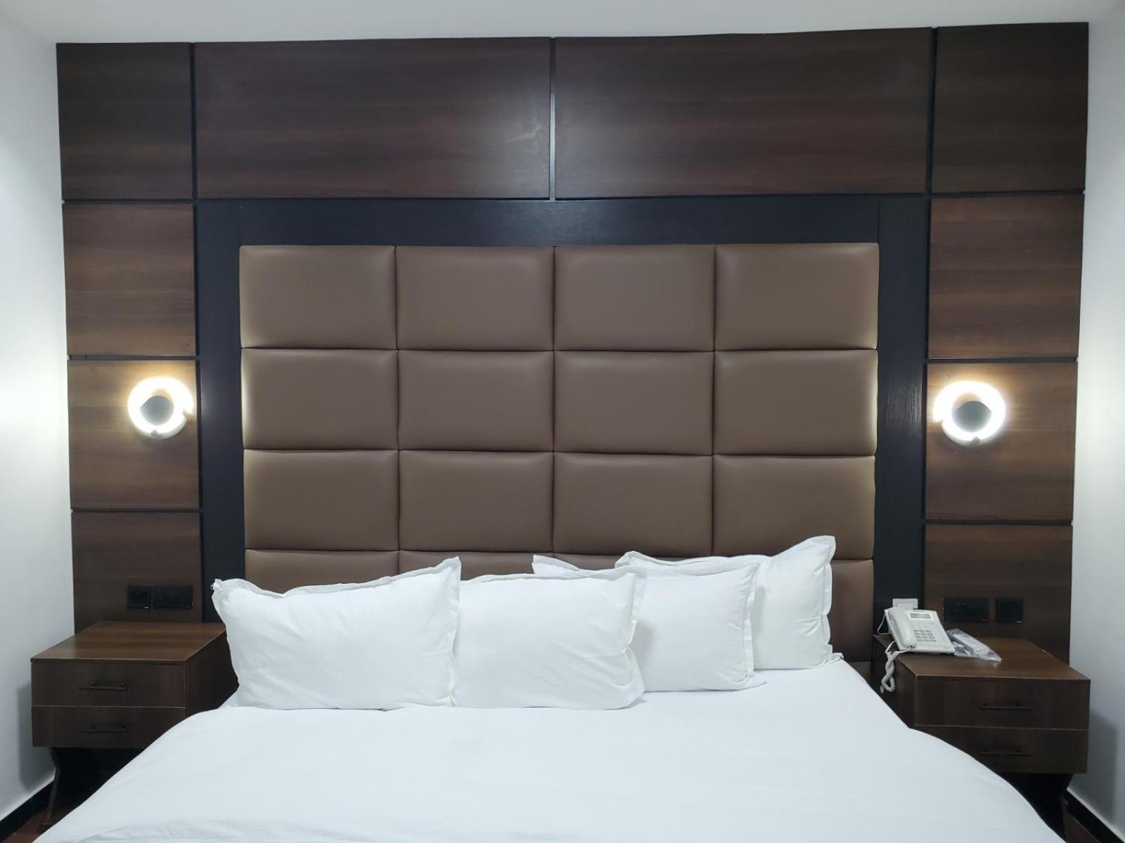 Hotel 35 Embassy ラゴス エクステリア 写真